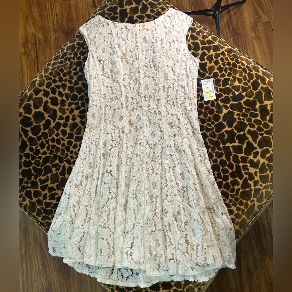 Gabby Skye Cream Lace Midi Dress